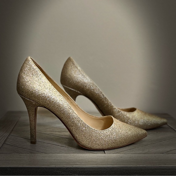 Gold Sparkling stiletto - Picture 2 of 3